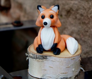 Tortendekoration Fuchs aus Modellierfondant