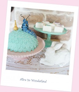 Torte Alice im Wunderland Sweet Candy Table Tortendekokurse Kaiserslautern Landstuhl Pirmasens